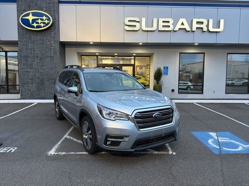 Used 2019 Subaru Ascent Limited image 1