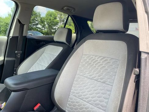 Used 2018 Chevrolet Equinox LT FWD image 7