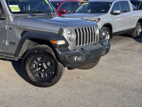 Used 2020 Jeep Gladiator Sport w/ Trailer Tow Package image 3