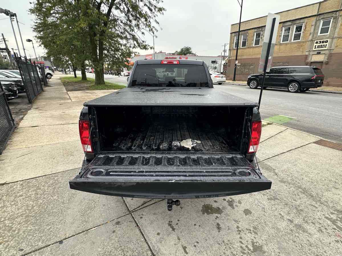 Used 2017 RAM 1500 Express AWD/4WD image 38