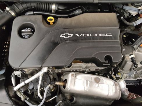 Used 2017 Chevrolet Volt LT w/ Comfort Package image 30