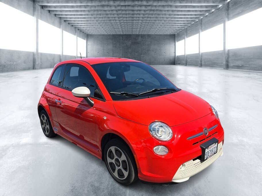 Used 2018 FIAT 500 e FWD image 2