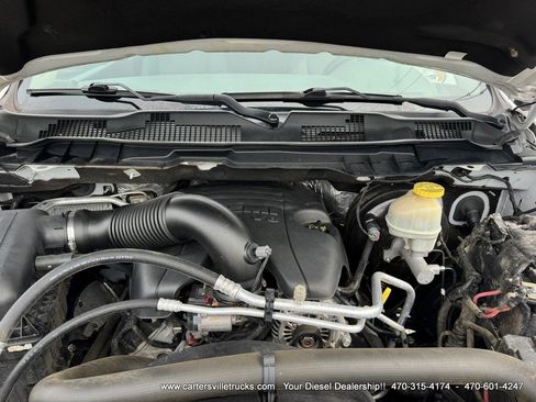 Used 2018 RAM 1500 Classic SLT AWD/4WD image 16