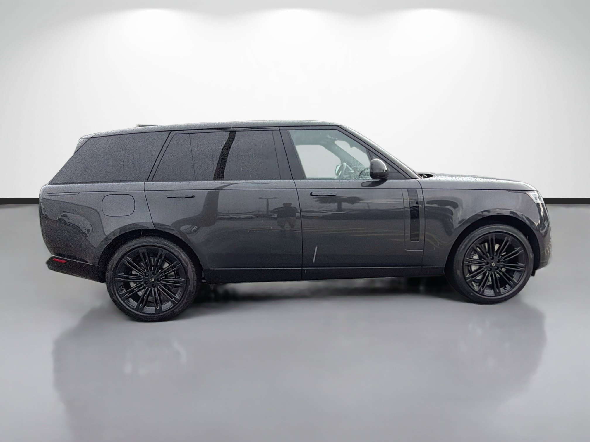 New 2027 Land Rover Range Rover Long Wheelbase SE AWD/4WD image 6