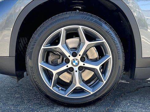 Used 2019 BMW X1 xDrive28i w/ Convenience Package AWD/4WD image 10