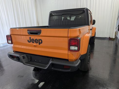 New 2025 Jeep Gladiator Sport image 7