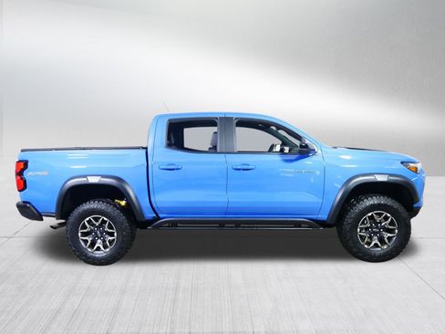 Used 2025 Chevrolet Colorado ZR2 w/ Technology Package image 8