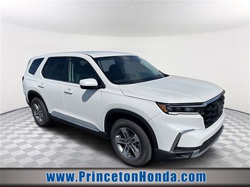 New 2025 Honda Pilot EX-L image 1