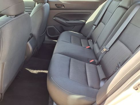 Used 2025 Nissan Altima 2.5 SV FWD image 9