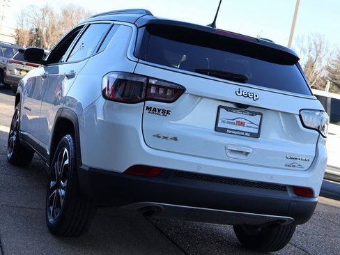 Used 2023 Jeep Compass Limited image 4