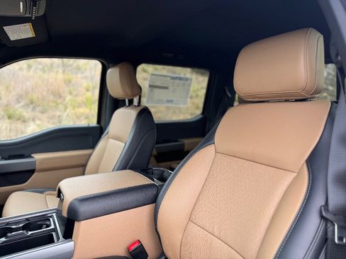 New 2026 Ford F250 Lariat image 40