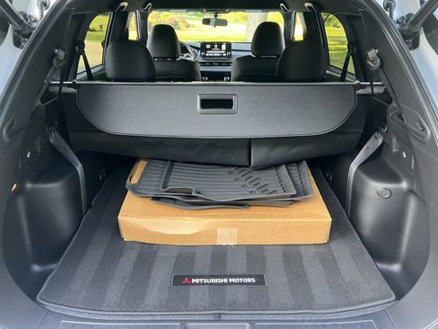 Used 2024 Mitsubishi Outlander SE Black Edition AWD/4WD image 25
