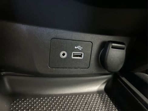 Used 2020 Nissan Rogue S w/ Special Edition Package image 30