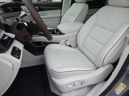 New 2026 Buick Enclave Avenir w/ Super Cruise Package AWD/4WD image 37