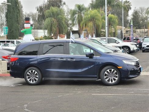 Certified 2023 Honda Odyssey EX-L image 4