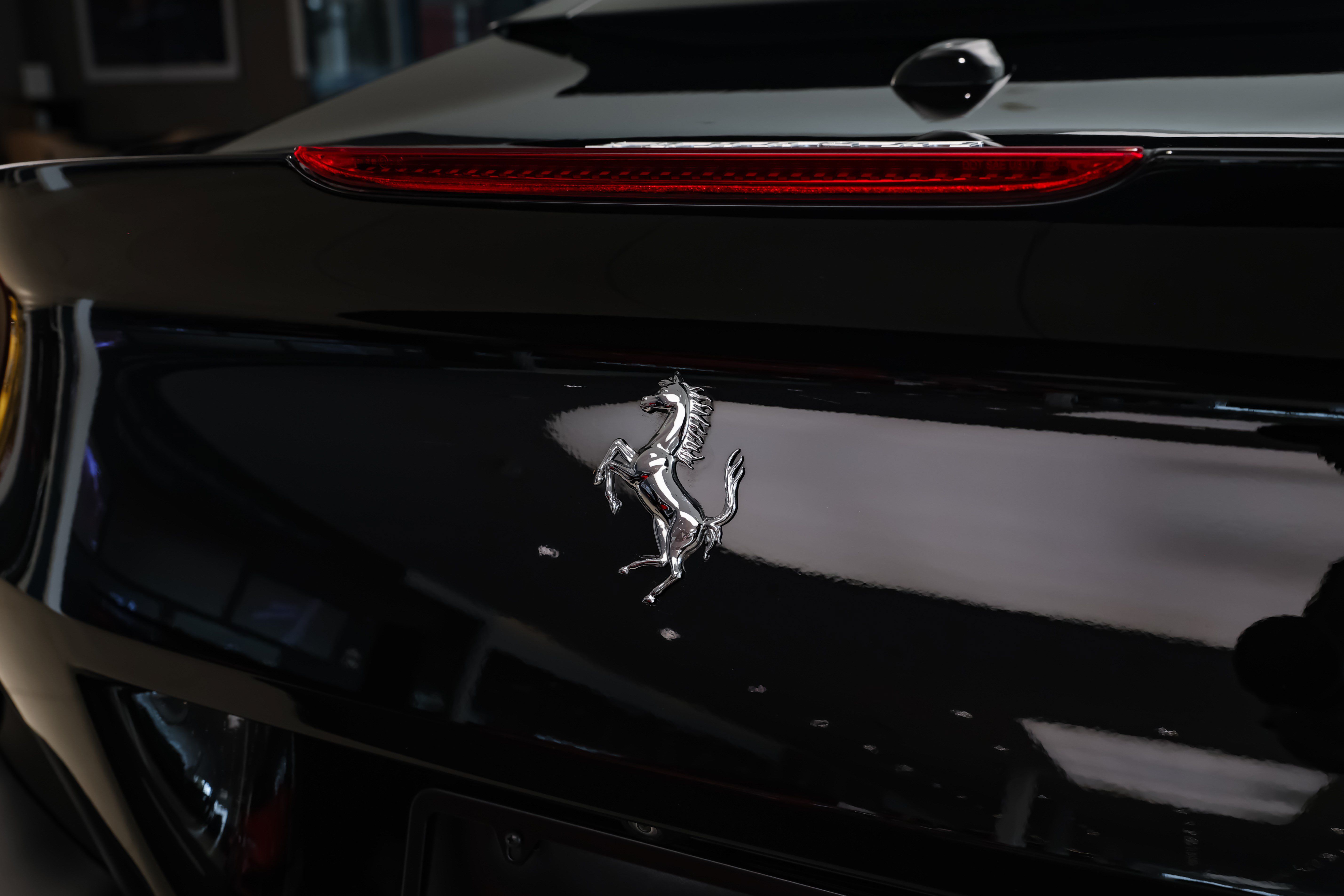 Used 2019 Ferrari Portofino RWD image 19