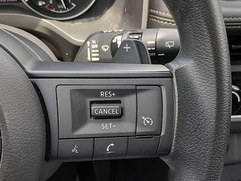 Used 2024 Nissan Rogue S AWD/4WD image 23