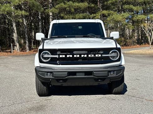New 2026 Ford Bronco Outer Banks AWD/4WD image 2