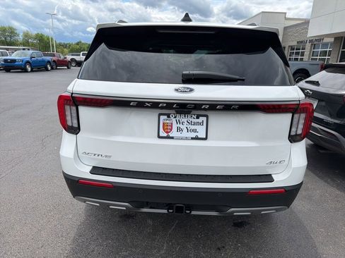 New 2026 Ford Explorer Active AWD/4WD image 4