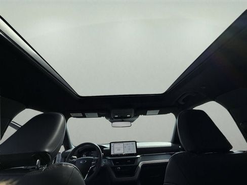 New 2026 Ford Explorer ST-Line AWD/4WD image 13