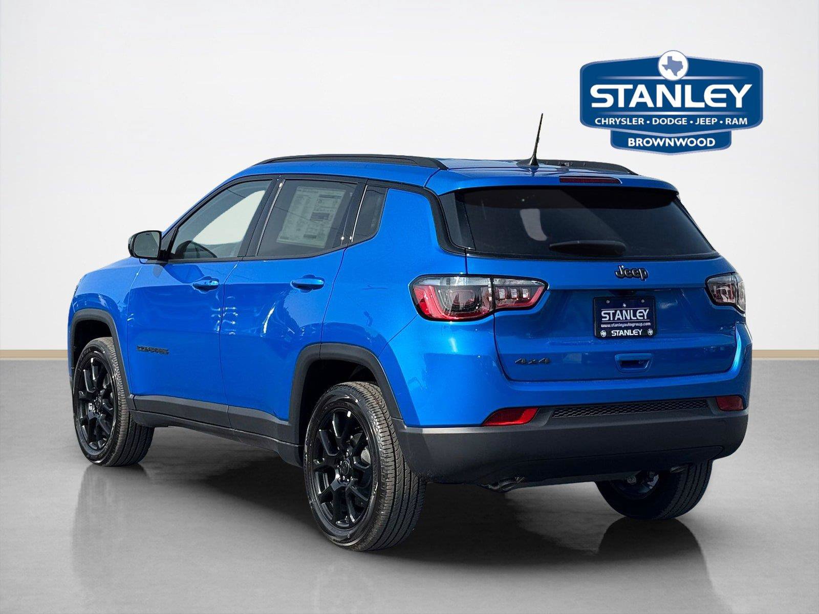 New 2026 Jeep Compass Latitude AWD/4WD image 5