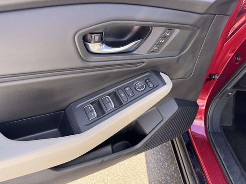 Used 2023 Honda Accord EX-L image 12