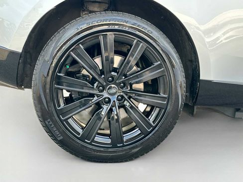 Used 2025 Land Rover Range Rover SE AWD/4WD image 34
