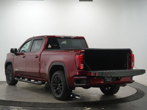 Used 2022 GMC Sierra 1500 Elevation image 9