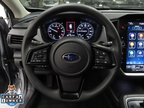 Used 2024 Subaru Crosstrek 2.0i Premium image 17