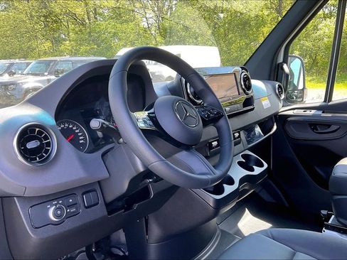 New 2026 Mercedes-Benz Sprinter 3500 image 5