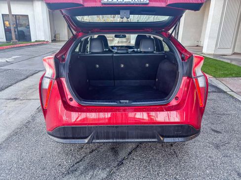 Used 2016 Toyota Prius Four Touring image 13