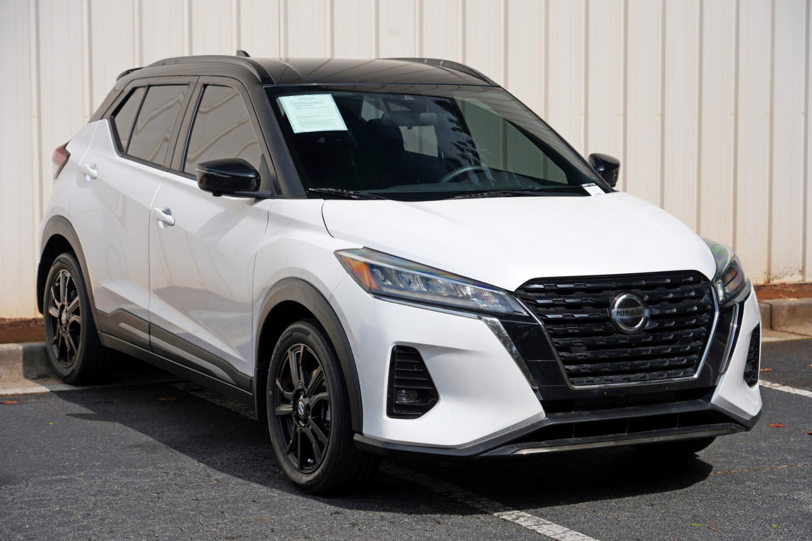 Used 2021 Nissan Kicks SR FWD image 45