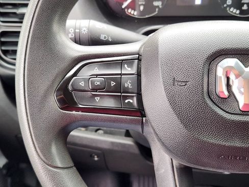 Used 2025 RAM ProMaster 2500 FWD image 16