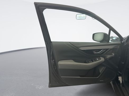 Used 2024 Subaru Outback Onyx Edition AWD/4WD image 9