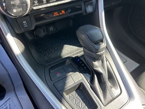 Used 2024 Toyota RAV4 XLE image 25