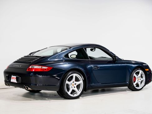 Used 2006 Porsche 911 Carrera 4 image 3