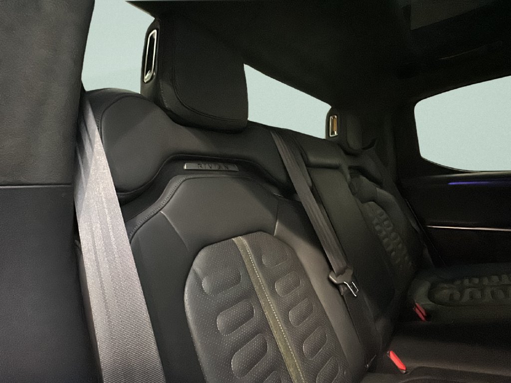 Used 2022 Rivian R1T Adventure AWD/4WD image 15