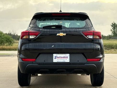 Used 2021 Chevrolet TrailBlazer LS FWD image 7