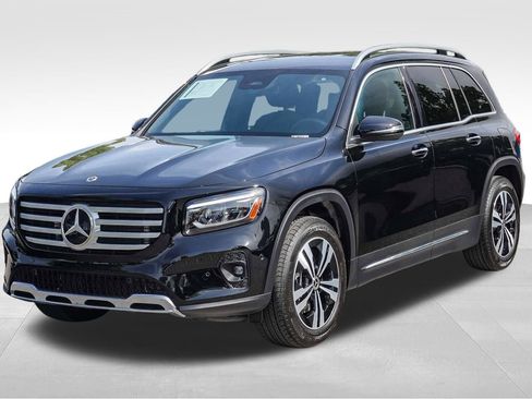 Certified 2025 Mercedes-Benz GLB 250 image 3