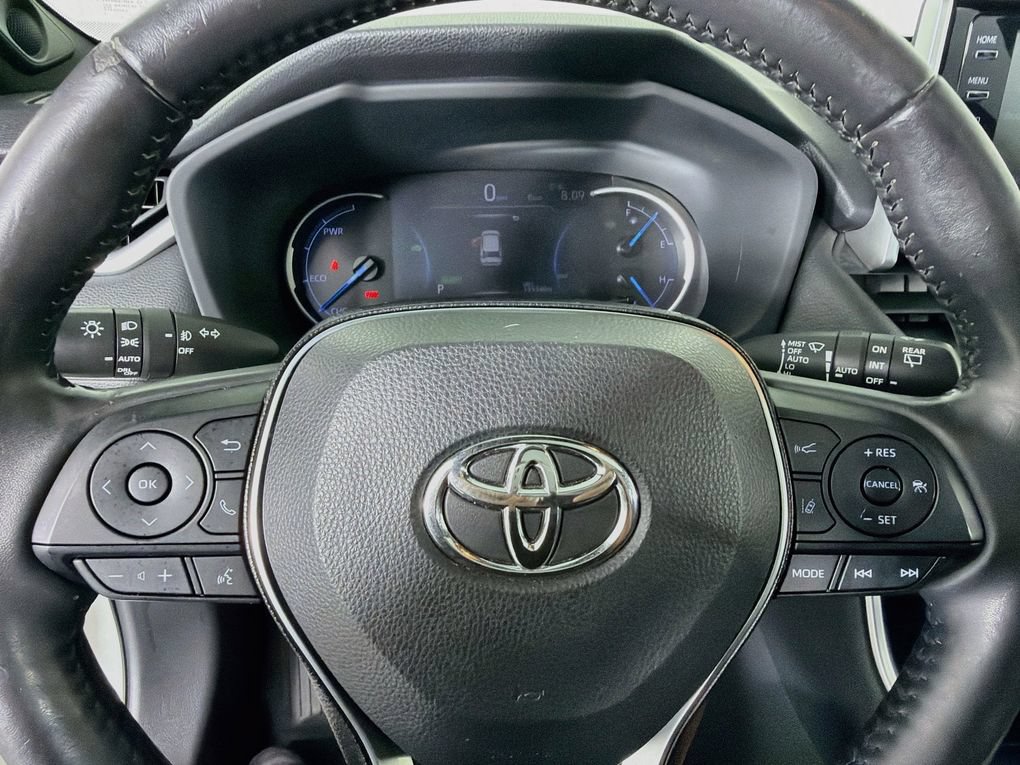 Used 2019 Toyota RAV4 XSE w/ XSE Weather Package AWD/4WD image 16
