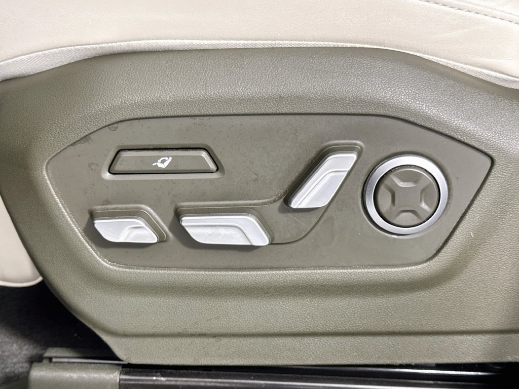 Used 2024 Hyundai Santa Fe Calligraphy AWD/4WD image 20
