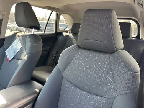 Used 2023 Toyota RAV4 XLE w/ Convenience Package image 17