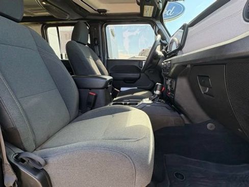 Used 2024 Jeep Wrangler Unlimited Sport AWD/4WD image 14