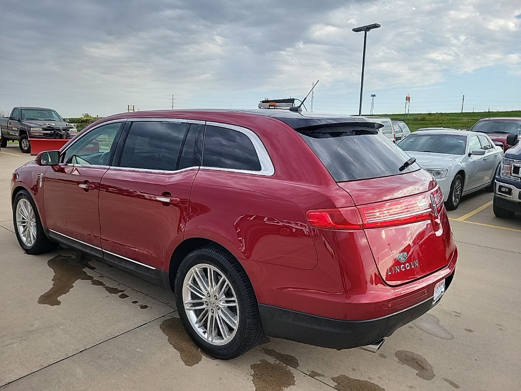 Used 2015 Lincoln MKT AWD w/ Equipment Group 201A image 5