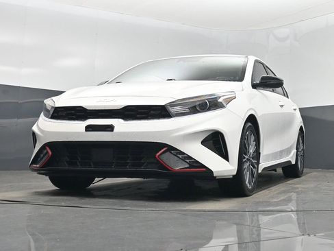 Certified 2024 Kia Forte GT-Line image 45