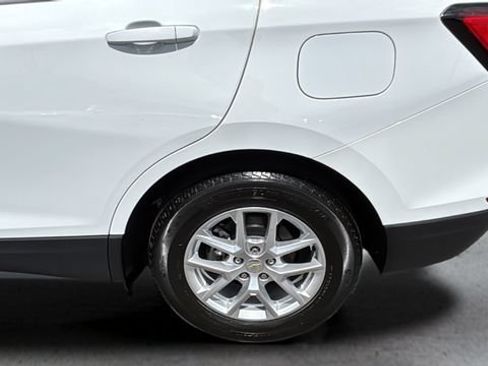 Used 2024 Chevrolet Equinox LT FWD image 35