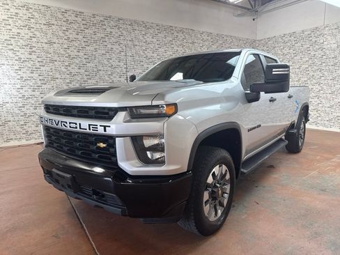 Used 2022 Chevrolet Silverado 2500 Custom w/ Custom Convenience Package RWD image 3
