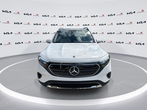 Used 2023 Mercedes-Benz EQB 250+ image 3