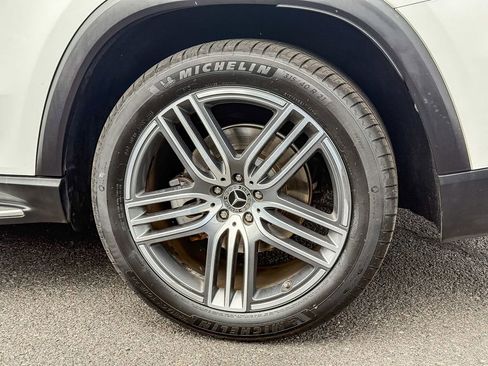 Certified 2023 Mercedes-Benz GLS 450 4MATIC image 10