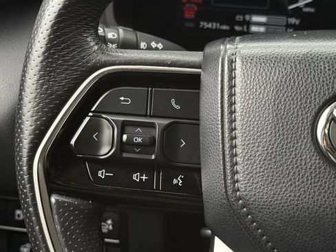 Used 2023 Toyota Sequoia Limited w/ Tow Technology Package AWD/4WD image 12